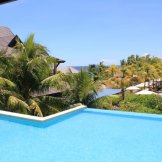 Трёхуровневый бассейн отеля Территория отеля Crimson Resort and SPA Mactan 4*